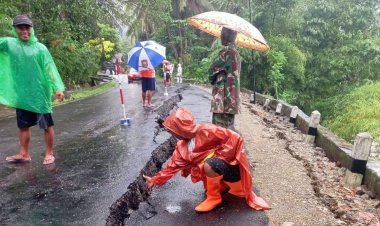 Retak hingga 50 Sentimeter, Jalan Raya Kaligesing Purworejo Rawan Longsor