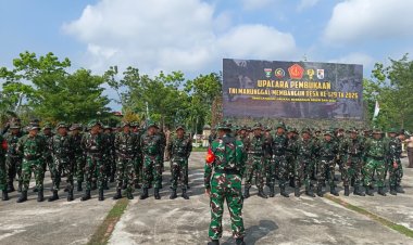 SEBANYAK 150 PERSONEL TIM SATGAS TMMD KE-129 KODIM 0313/KPR LAKSANAKAN SERPAS MENUJU DESA PANGKALAN TERAP