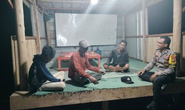 Melindungi Tuah Menjaga Marwah, Personel Polsek Pangkalan Kerinci Cek Poskamling Guna Menjaga Harkamtibmas