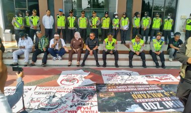Aksi Massa di Kejari Purworejo, Minta Pengusutan Kasus Korupsi Mini Zoo Dilakukan Secara Adil
