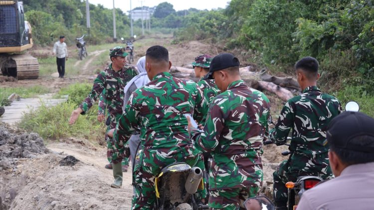 Pastikan Kesiapan Kunjungan Tim Wasev Mabesad, Dandim 0313/KPR Peninjauan Langsung Sasaran Fisik TMMD di Pangkalan Terap   